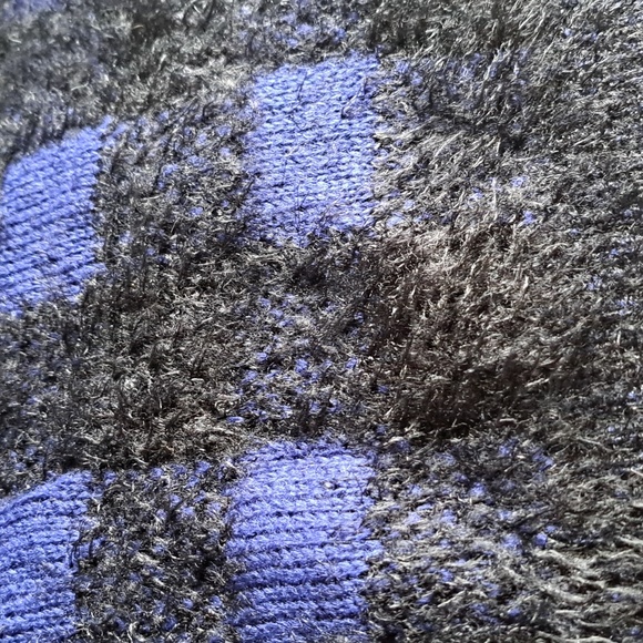 Cable & Gauge Fuzzy Sweater - Picture 6 of 8